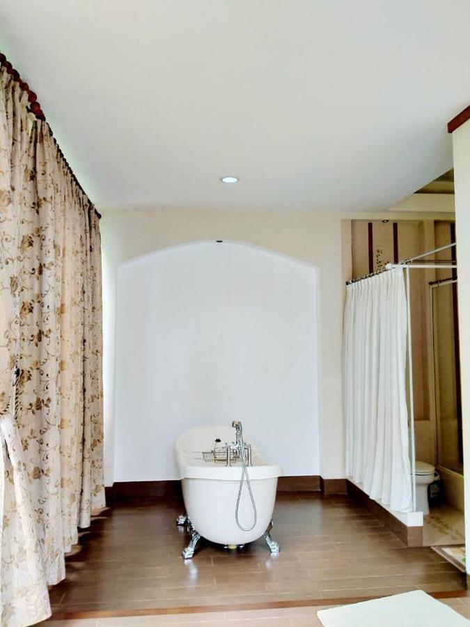 Villa Gathering Yuni Syahla Citaringgul Exteriör bild