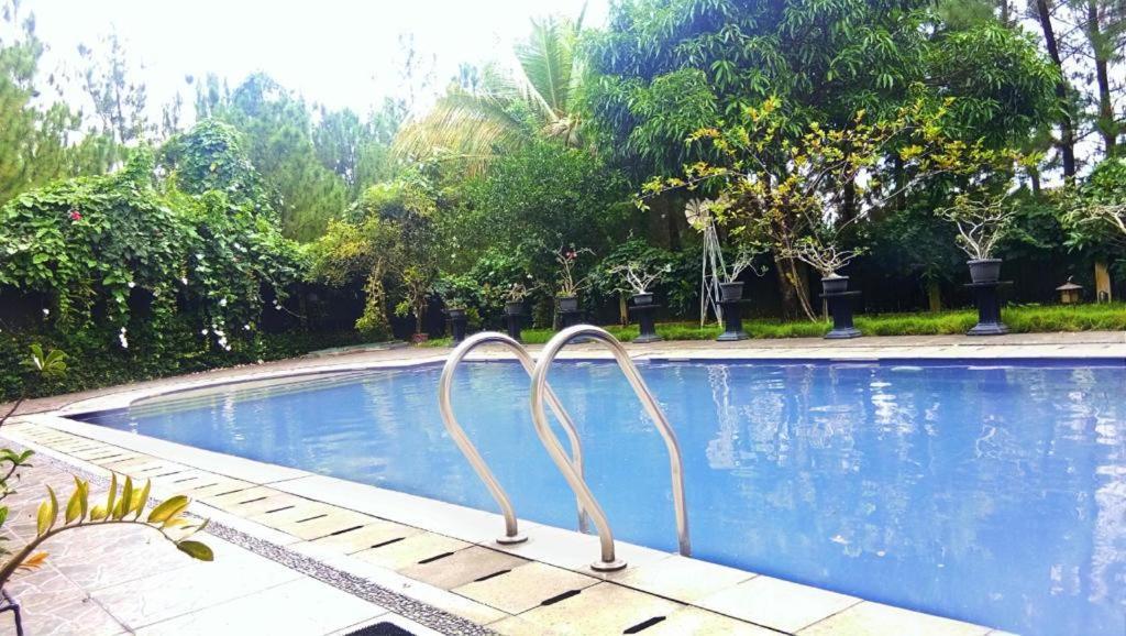 Villa Gathering Yuni Syahla Citaringgul Exteriör bild
