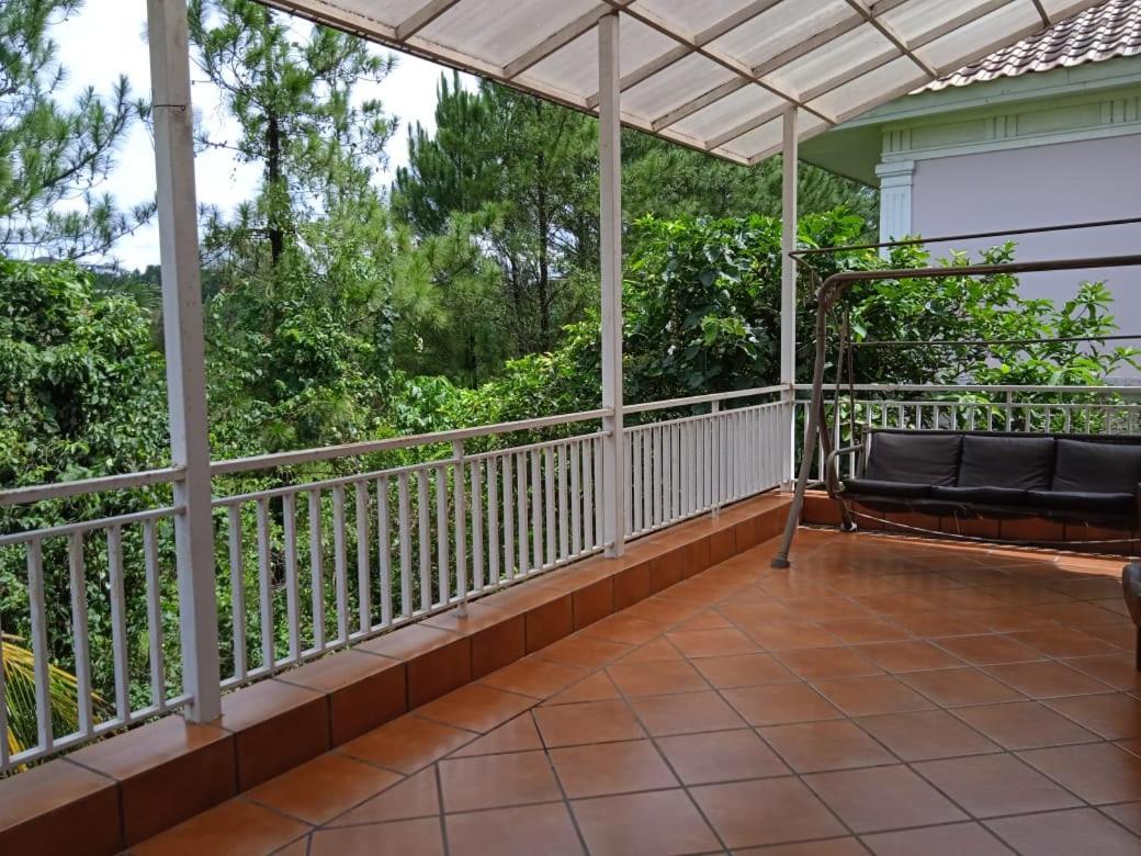 Villa Gathering Yuni Syahla Citaringgul Exteriör bild