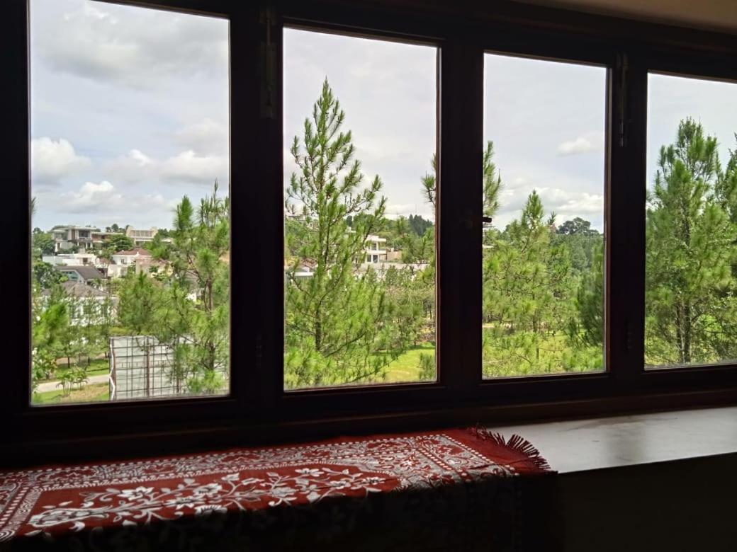 Villa Gathering Yuni Syahla Citaringgul Exteriör bild